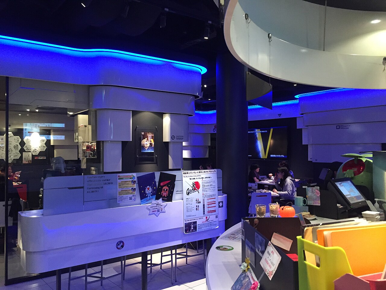 tokyo cafe interior