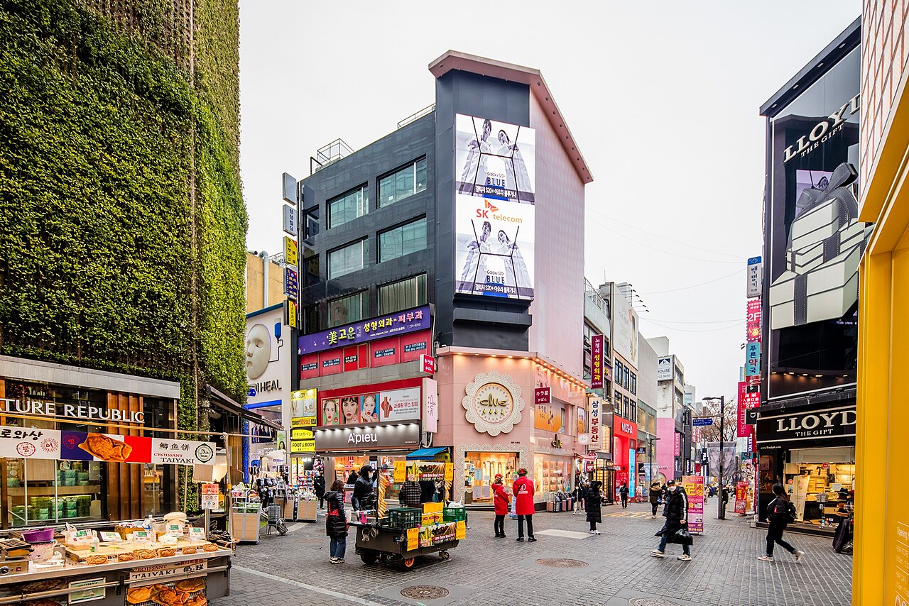 seoul 명동 거리