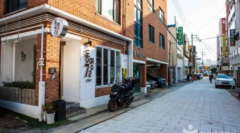 "이런 감성이 있었다고?"… 광주부터 안동까지 대박 로컬 카페 5선 - 동명동 카페거리