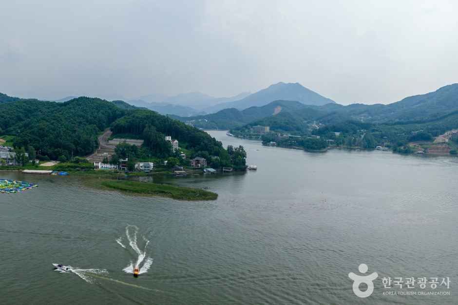 가평 호수 전경