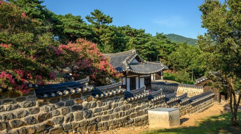"유튜버도 반한 곳?"… 5곳 2030 깜짝 찾는 8월 서울·논산 실속 맛집 - 논산 전통 맛집