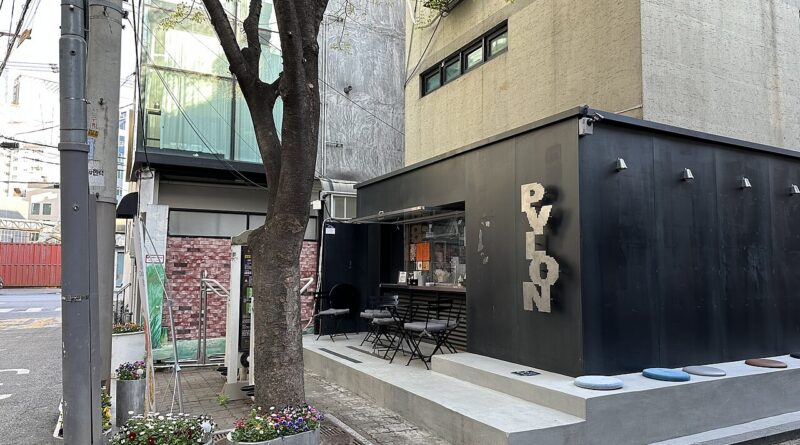 “항공권 사기 전에 필독!”… 성수동 직장인이 사랑하는 인증 스팟 5곳